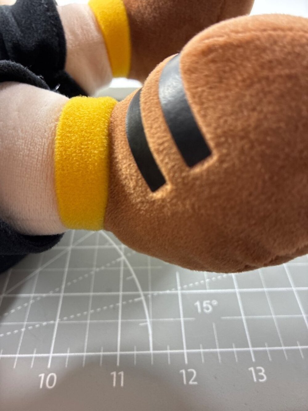 Kohl's Cares Charlie Brown Plush 12" 2019 - Picture 10 of 11